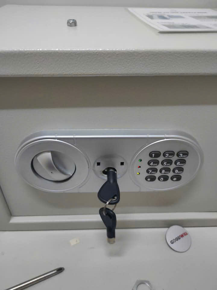 Mở khoá két sắt Phường Bàn Cờ